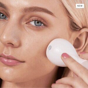 NIB Cryo Ice Sake Roller - Rose Face Facial - Depuff, Sculpt, Detox